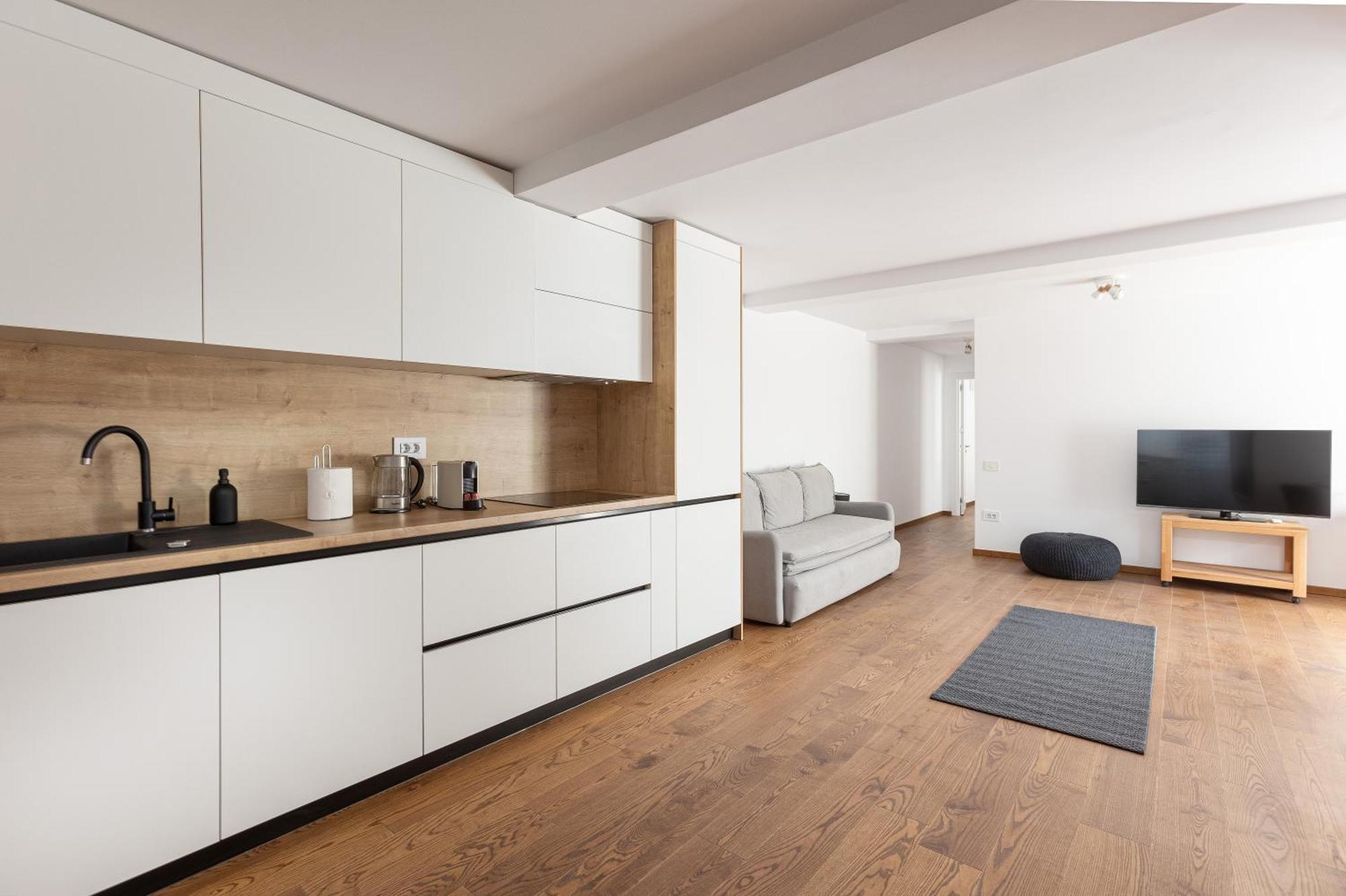 Peak Aparthotel - Old Town - By Cityhost Brasov Luaran gambar